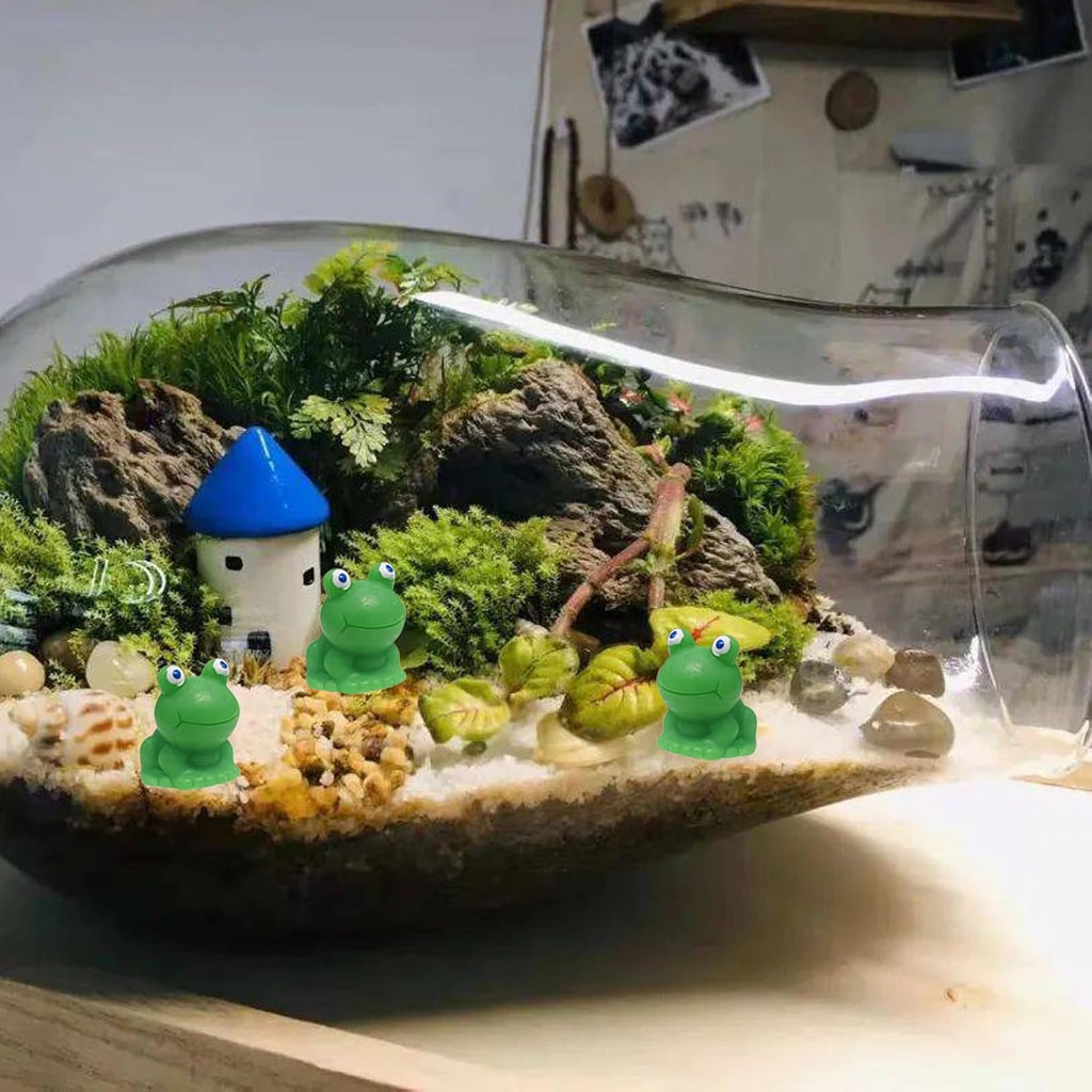 50 Pcs Green Plastic Frog Figurines Miniature Garden Decor B137420