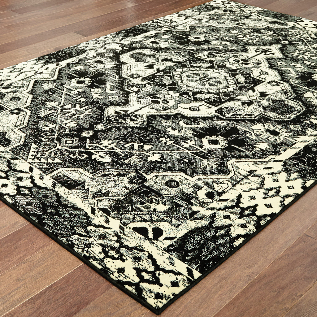 Moss Medallion Black Ivory Micro Fiber Rug 5'3" x 7'6" Z860707