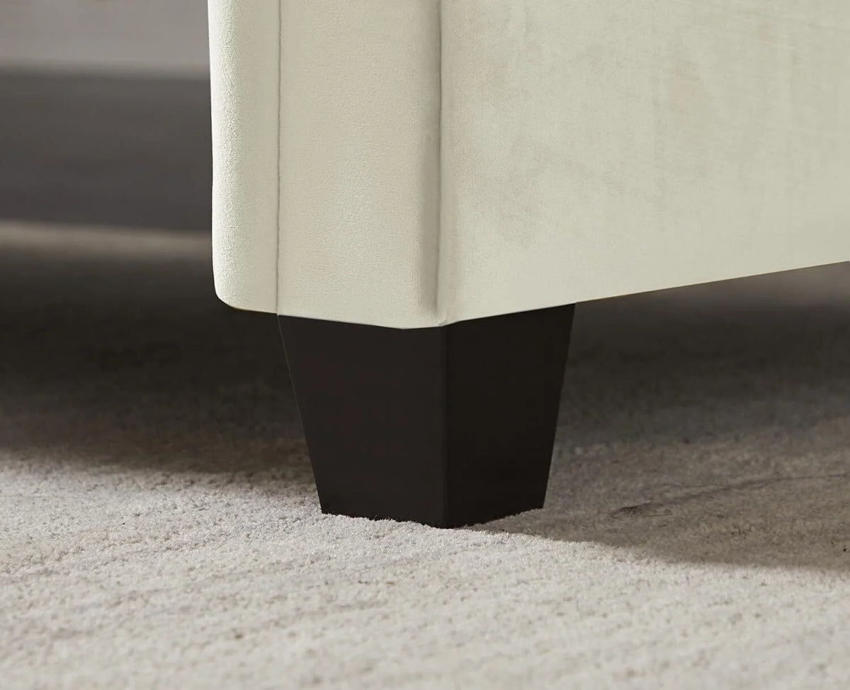 Ivory Velvet Upholstered Bench with 2 Pillows I52952