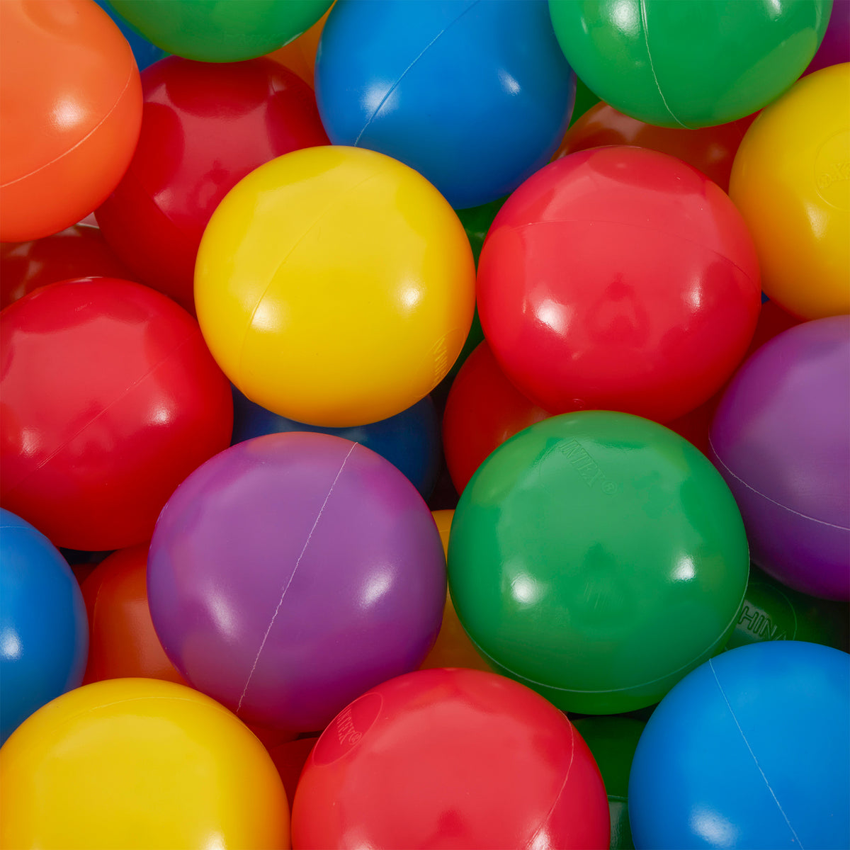 100 Large & 100 Small Plastic Multi-Colored Balls Y8139