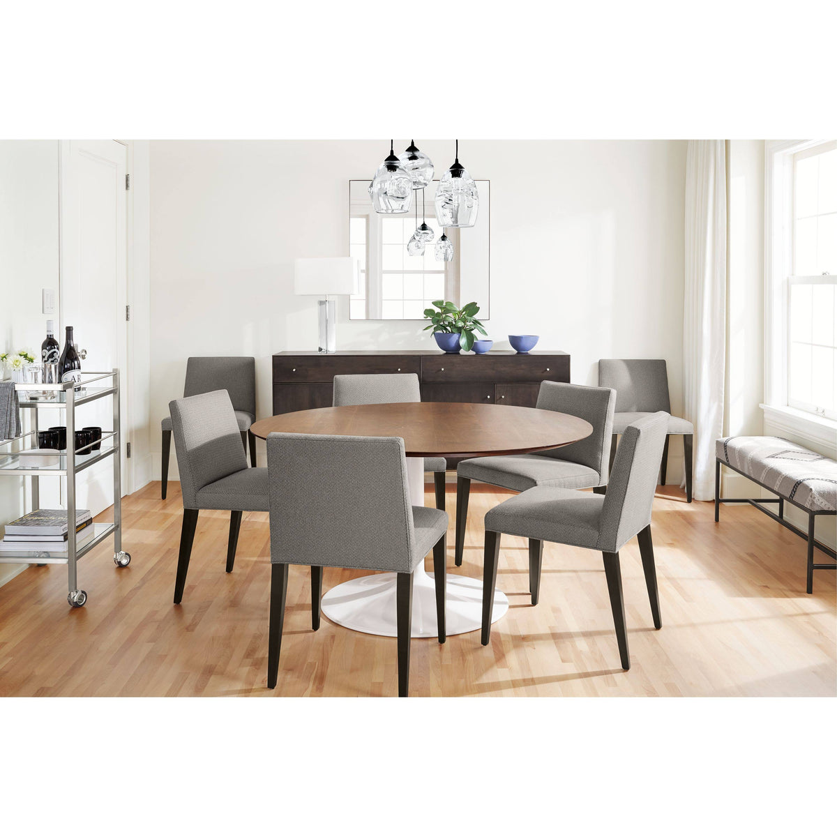 White Marbled Quartz Round Table D90326