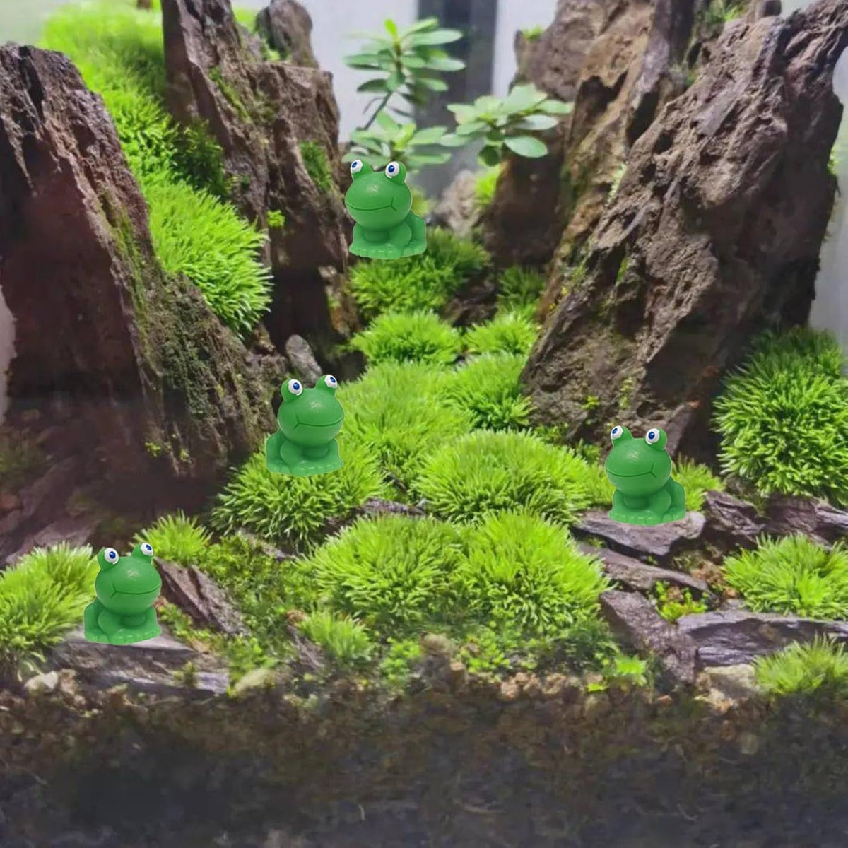 50 Pcs Green Plastic Frog Figurines Miniature Garden Decor B137420