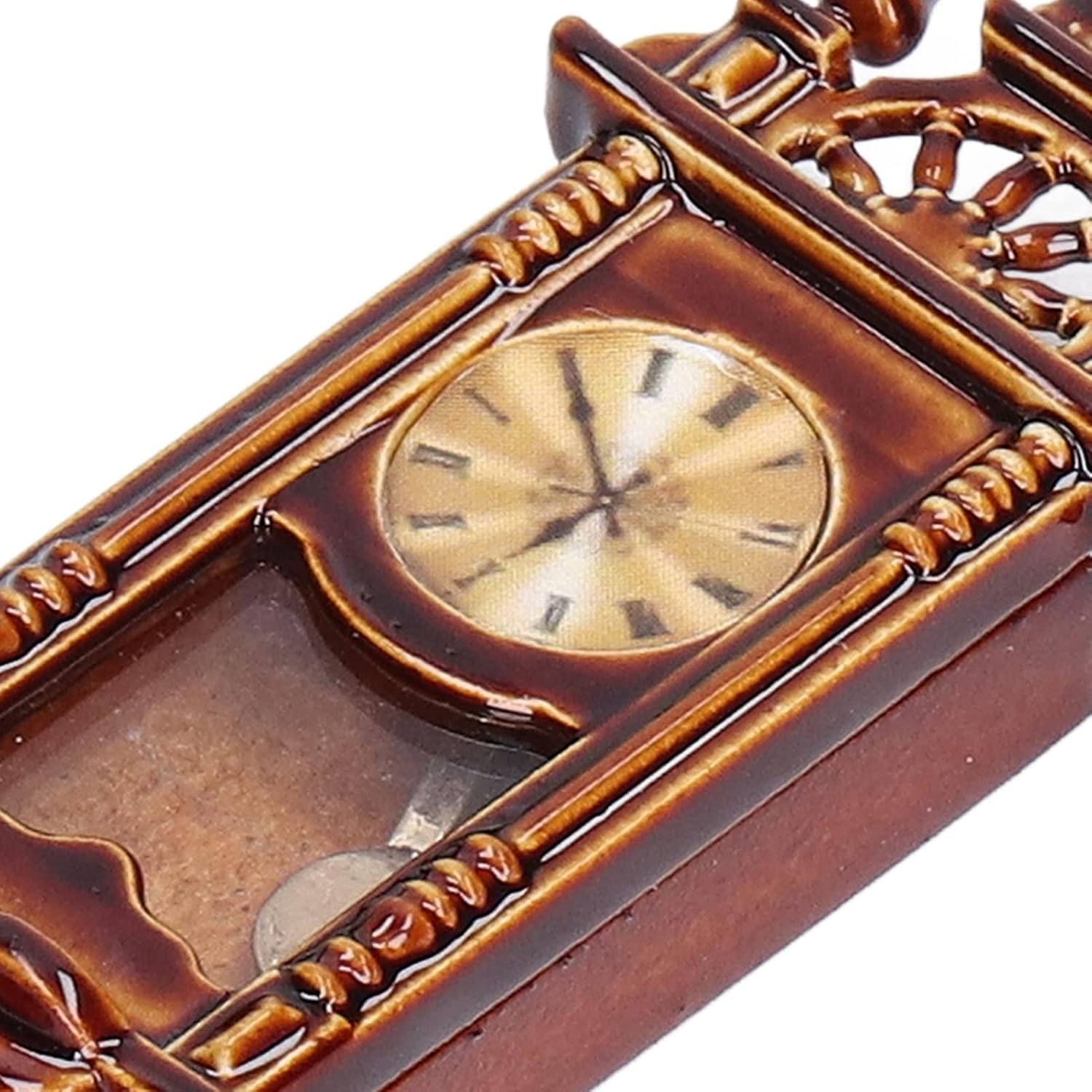 1:12 Miniature Vintage Wooden Alloy Wall Clock V7731