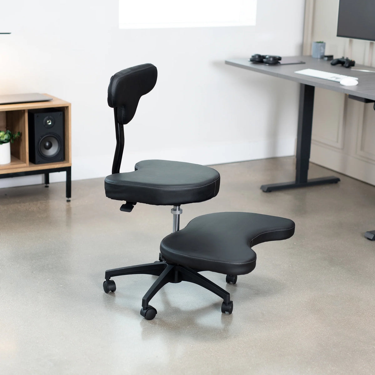Black Ergonomic Cross Legged Swivel Chair P261