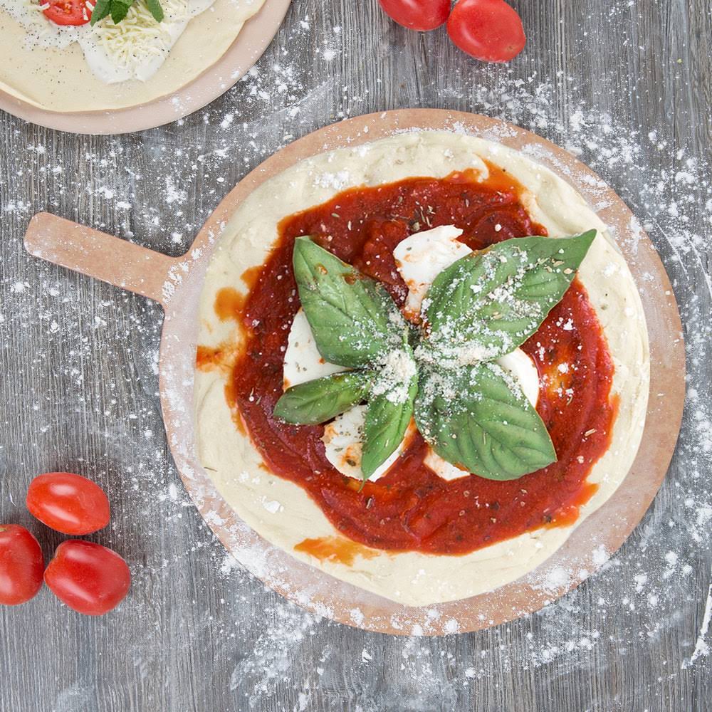 17 in Round Pizza Peel Z86944